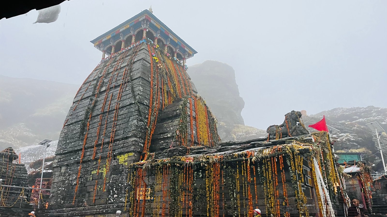 Tungnath temple and surrounding Himalayan landscape