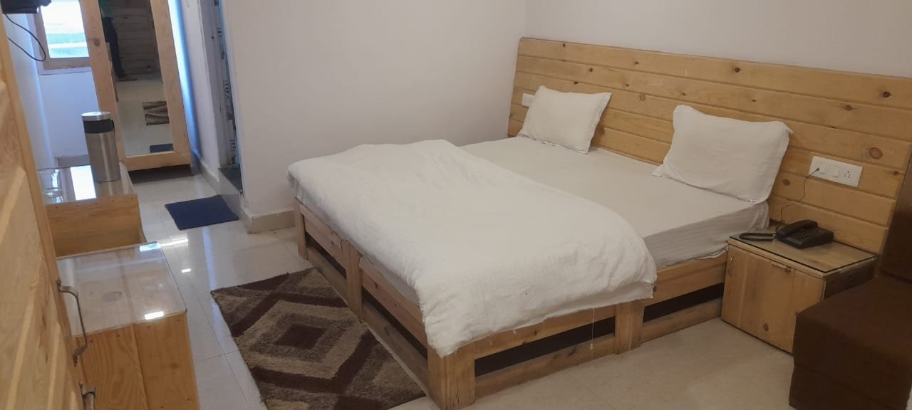 Hotel Charan Paduka, Badrinath - photo 3