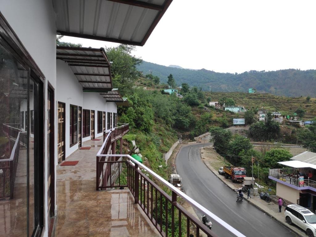 Himalaya Inn, Guptkashi