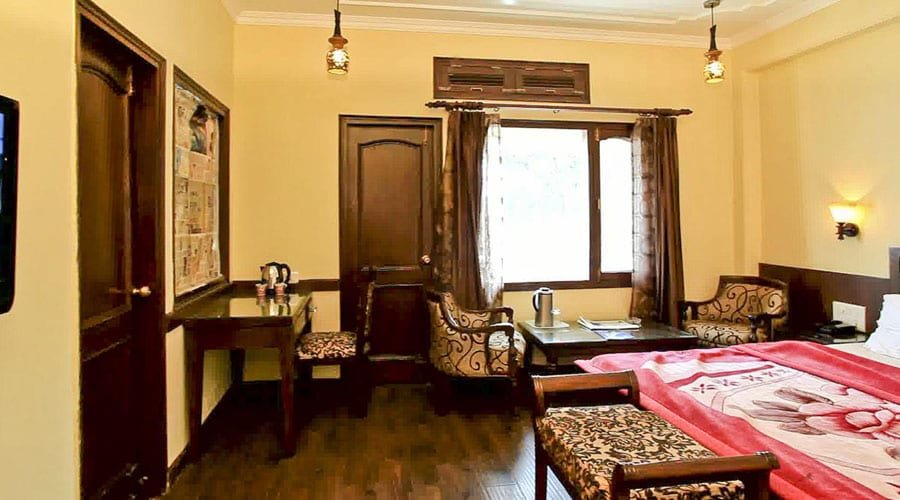 Monarch Hotel, Mussoorie - photo 2