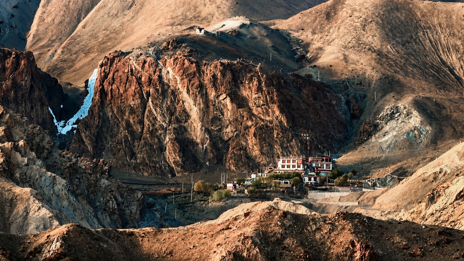 A river gorge cutting through the Ladakh mountains